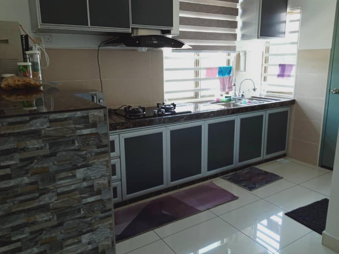Baituljannah Homestay Batu Pahat Exterior foto