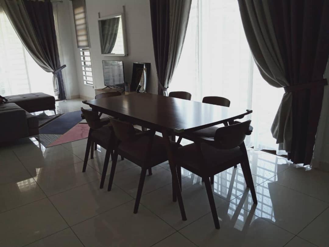 Baituljannah Homestay Batu Pahat Exterior foto